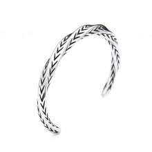 1pc Minimalist Vintage Stainless Steel Twisted Bangle, Suitable For Men And Women Daily Wear