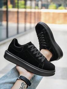 男士时尚纯色皮革拼接舒适低帮减震休闲运动鞋，经典复古户外日常百搭街头潮流平底情侣滑板鞋