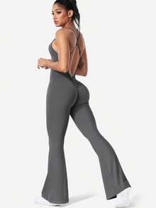 YEOREO 女式吊带喇叭连体裤性感无袖露背阔腿健身V背紧身臀部全身瑜伽连体裤 - 深灰色 - 查看 2