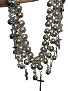1 pièce Collier vintage élégant en métal multicolore avec croix et perles grises fausses, convient pour les rendez-vous, les fêtes, les dîners et le port quotidien