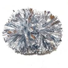 Une paire (2 pièces) de fleurs en peluche de cheerleading à manivelle, avec poignées de bâton de doigt, convient pour l'esprit d'équipe, les sports, la danse, l'acclamation, les fêtes et les fournitures de festival