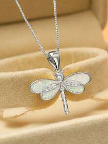 1 pièce Collier pendentif d'animal géométrique de libellule colorée, alliage de zinc couleur argent avec zircone cubique, convient pour les tenues quotidiennes et les accessoires de fête