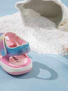 GENGASUN 1 pieza Sandalias informales para niños pequeños, zapatos de moda con arcoíris para niñas pequeñas para el verano