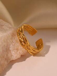 1pc Stainless Steel Twisted Ring, Elegant And Minimalist Design, Suitable For Women, Small Avant-Garde French Style Finger Ring