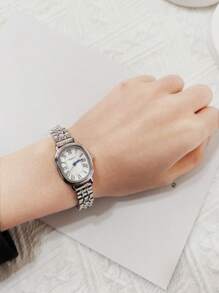 1 pièce Montre à quartz élégante pour femme avec affichage d'échelle romaine délicat et polyvalent, pour le port quotidien