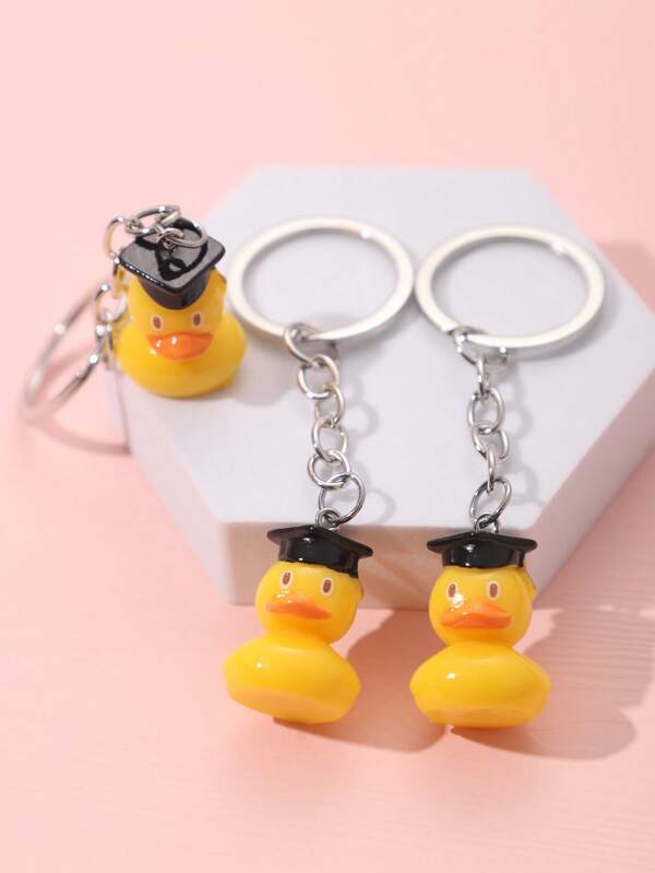 6/12pcs Rubber Duck Graduation Cap Keychain, Classic Retro Graduation Gift, Metal Alloy Exam Student Keychain, Novelty Cherry Pendant Keychain, Suitable For July Graduation, Back To School, Graduation Party, Bag Charm, Phone/Car Key Gift, Teacher's Day Gift, Gift For Friends, Students And Teachers Backpack For School