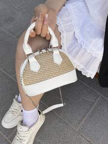 Women's Shell Quilted Handbag - White - View 2