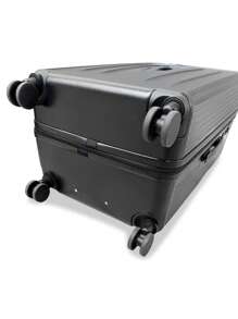 Las maletas están hechas de plástico resistente y también están hechas en negro. Las maletas están equipadas con ruedas duraderas y cerraduras de combinación. En el interior hay varios bolsillos y hay mucho espacio para tus cosas. Las maletas se han demostrado muy bien en el mercado. Docenas de clientes quedaron satisfechos después de comprar estas maletas.