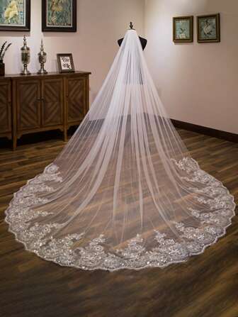 1pc Bridal Long Lace Sequin Edged Wedding Veil Headpiece With Comb, 3 Meters*3 Meters Size, Suitable For Photo Studio