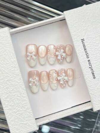 Juego de 10 pegatinas de uñas con forma de almendra, estilo simple, con perlas rosas y lazos, estilo francés, hecho a mano, adecuado para uso diario, festivales, citas, regalo para niñas y mujeres, uñas postizas, suministros para uñas