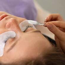 100/50支装睫毛刷、睫毛膏刷（带容器）、一次性软毛眉刷、睫毛嫁接刷、眉刷、蓖麻油刷（并非所有SKU都装在瓶子里）（多种颜色可选）