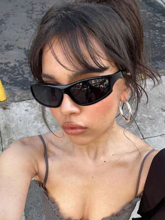 1 件时尚运动眼镜，Y2K 街头风格黑色时尚眼镜，夏季时尚配饰，未来派眼镜装饰，适合驾驶、户外骑行、徒步旅行学院风，适合返校椭圆形