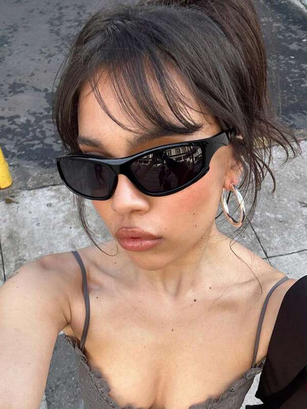 1 pieza Gafas deportivas de moda, gafas de moda negras de estilo callejero Y2K, accesorio de moda de verano, decoración de gafas futuristas, adecuadas para conducir, ciclismo al aire libre, senderismo, estilo preppy para volver a la escuela de forma ovalada