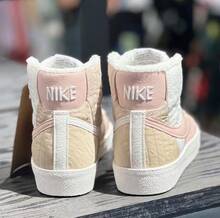 Nike Blazer MID '77 Women's Velvet Candy High Top Trail Blazer Lightweight Sneakers Casual Shoes Pink Plus Velvet - Pink - View 1