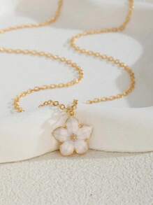 1pc Fashionable & Versatile Floral Pendant Necklace, Sweet & Fresh Nature-Inspired Korean Style Minimalist Flower Choker Suitable For Party, Date, Beach, Holiday, And Daily Wear