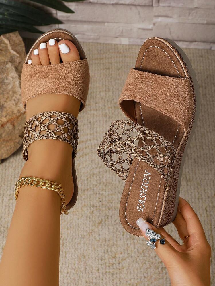 Plus Size Women's Summer New Fashion Lightweight Comfortable Platform Wedge Sandals, Outdoor Beach Holiday Flip Flops - Brown - View 3