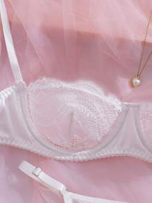 法式时尚魅力设计，性感网眼睫毛蕾丝文胸，迷人露胸半胸紧身内衣，诱人的半透视内衣和丁字裤套装，适合浪漫之旅和梦幻之夜