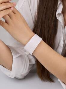 1 件新款 PU 手链，朋克母亲节礼物