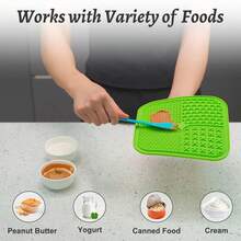 五色狗狗舔食垫、带吸盘的慢速喂食垫、缓解无聊的慢速喂食碗、用于洗澡和美容的镇静垫、缓解焦虑和暴饮暴食的宠物益智喂食垫、减压玩具、圣诞宠物礼盒