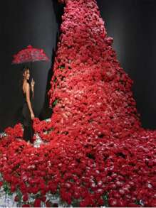 1pc/4pcs/5pcs/8pcs Red Rose Artificial Flowers Artificial Bridal Bouquet Realistic Velvet Faux Flower Flower Arrangement Decoration Fake Rose Artificial Rose For Valentine's Day Gifts Wedding Party Home Decoration, Birthday Gifts Outdoor Indoor Decor, Vase Floral Decor (Purchase Instructions: May Contain Odor, Please Place In Window For Ventilation For 1-2 Days) Artificial Plant