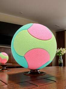1 pezzo Giocattolo con superficie gommata e texture, elastico e durevole, adatto per il gioco o l'interazione con gli animali domestici, multicolore (rosa, verde, blu), visivamente vivace e accattivante, alta riconoscibilità, può essere utilizzato come giocattolo antistress (schiacciare e rilasciare la pressione) o giocattolo per animali domestici (masticare, lanciare), palla colorata versatile.