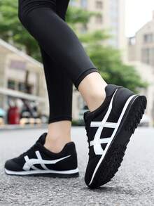 1 Pair Unisex Sporty Shoes, Fashion Patchwork Casual Shoes, Classic Retro Sneakers, Lightweight Breathable Running Shoes, Comfortable Non-Slip Training Shoes Suitable For Daily Sports And Leisure Activities - Black - View 4