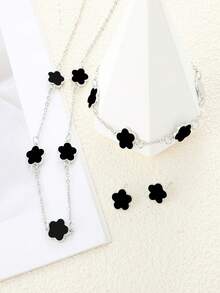 4pcs Set Of Fashionable Clover Pendant Necklace, Bracelet And Earrings, Perfect Gift For Mother's Day - Women's Fashion Jewelry Set - Silver - View 2