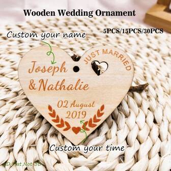 2D plat, 5 / 15 / 30 pièces Personnalisé cœur Mariage économiser la date Décoratif Panneaux et Plaques - Rustique Bois Personnalisé Mariée et marié étiquettes avec police de caractères élégante cursive, parfait pour les faveurs de fête et cadeaux pour les invités, décoration de mariage, cadeau de souvenir de mariage