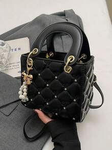 高端菱形图案优雅女士手提包，韩版休闲时尚单肩斜挎包，珍珠蝴蝶结装饰的独特小包，适合购物、钱包、逛街、年轻女性、大学生、新婚夫妇、办公室女士。非常适合办公室、大学、工作、商务、通勤、户外活动、旅行和短途旅行，情人节礼物 - 黑色 - 查看 3