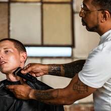 17300 ReSURGE Electric Lithium Titanium Precision Foil Wet/Dry Rechargeable Shaver, Black