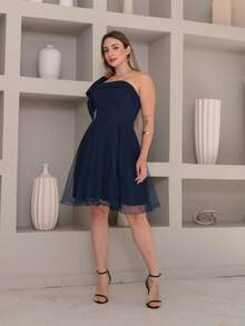Short Luxury Party Dress With Glitter And One Shoulder Bow - Navy Blue - View 4