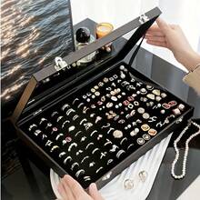 Hộp đựng nhẫn 100 ngăn có nắp trong suốt - Hộp đựng trang sức bằng da giả để đựng nhẫn, hạt và làm trang sức - Hộp đựng để bàn nhỏ gọn cho phụ nữ (Màu đen) - Nhiều màu - Xem 8
