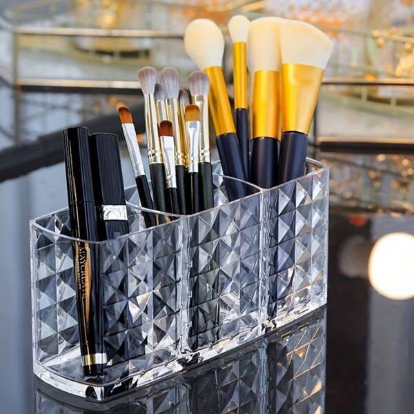 High-End Makeup Storage Box With Three Compartments, Transparent And Simple Design. Suitable For Eyeshadow Pencils, Lipsticks And Other Products. Can Be Used At Home, In The Bathroom Or In The Dormitory. Back To School
