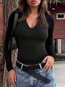 Women's V-Neck T-Shirt, Fashionable Design, Slimming, Minimalist Elevated Style, Suitable For Vacation And Daily Wear, Sports