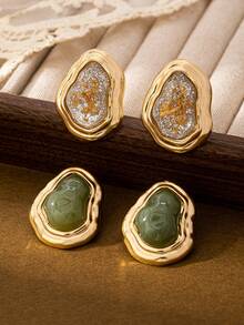 1 Pair Asymmetrical Shaped Minimalist Retro Chic Earrings, Versatile For Commuting And Daily Wear - Green - View 3