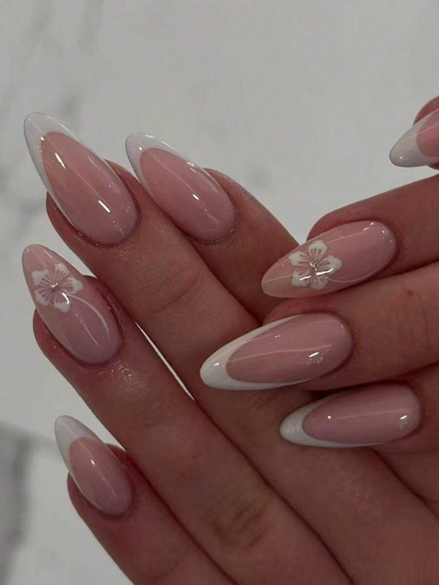 24片白色花朵法式杏仁形美甲贴纸，打造你的专属美甲！完美贴合，中等长度设计，亚克力材质，包含1片果冻胶和1个指甲锉，夏季美甲必备，适合女士和女孩日常工作、派对等各种场合。