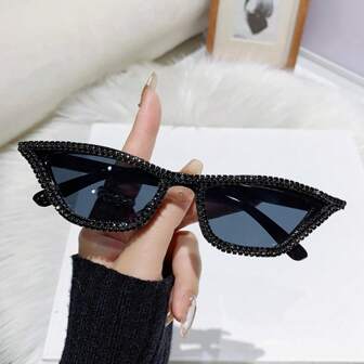 1pc Sexy PVC Plastic Fashion Glasses, Heart-Shaped, Multi-Color, Suitable For Beach, Street Photography, All Seasons