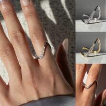 1 pièce Bague de fiançailles à contour ondulé pour femme, Bague décorative à coupe ronde brillante, Bague unique à motif vague emboîtée, Convient comme cadeau d'anniversaire ou pour une fête pour femmes
