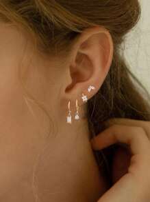 Set de 4 piezas de pendientes para mujer, de estilo sencillo y por capas, con flor de circonita cúbica de cobre y pendientes de aro rectangulares redondeados, accesorio de uso diario para regalo