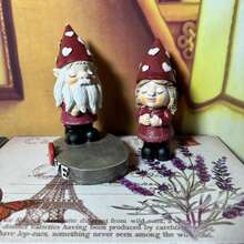 Ornamento decorativo, figuras de resina de una pareja de gnomos lindos, regalo para el Día de San Valentín, fiesta de boda, artesanía de gnomos de resina adecuado para la decoración del hogar, escritorio, micro paisaje (Nota: El color desigual se debe a la pintura a mano, lo cual es normal y no afecta el uso regular)