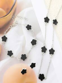 4pcs Set Of Fashionable Clover Pendant Necklace, Bracelet And Earrings, Perfect Gift For Mother's Day - Women's Fashion Jewelry Set - Silver - View 5