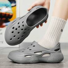 Herren Kokos Hohlloch atmungsaktive weiche Sohle Outdoor Sandalen, Sommer Strand Slip-On Fahrschuhe