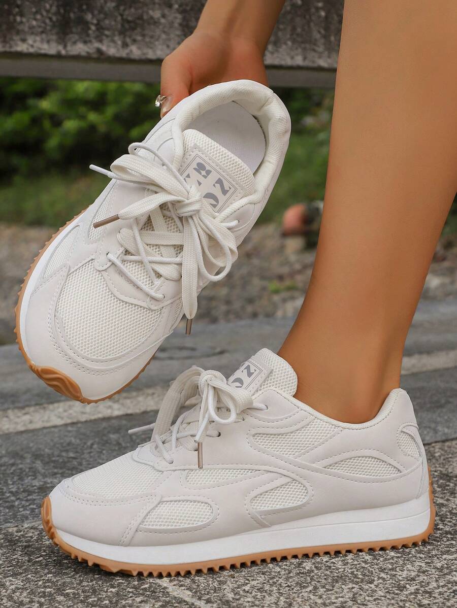 Zapatos deportivos casuales y sexys para mujer, zapatillas con suela gruesa, zapatos de malla transpirables de verano, color beige, entrenadores atléticos versátiles