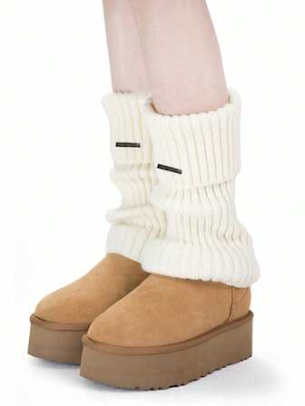 1-3双白色荷叶边保暖腿套，带金属标签，时尚穿着