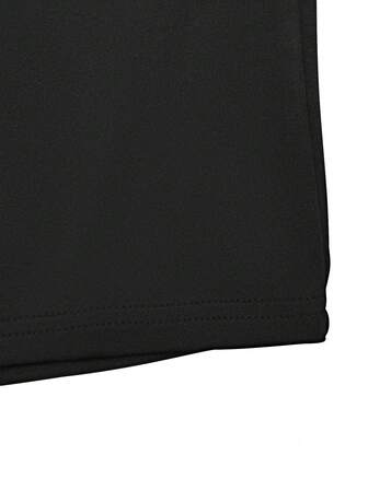 休闲背面镂空设计百搭短款紧身连体裤，迷人廓形，夏季新品