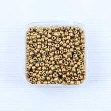 1 盒玻璃纯色种子珠 3 毫米约 800 颗多色烤漆串珠材料 DIY 手链项链耳环配件