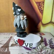 Ornamento decorativo, figuras de resina de una pareja de gnomos lindos, regalo para el Día de San Valentín, fiesta de boda, artesanía de gnomos de resina adecuado para la decoración del hogar, escritorio, micro paisaje (Nota: El color desigual se debe a la pintura a mano, lo cual es normal y no afecta el uso regular)