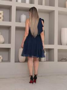 Short Luxury Party Dress With Glitter And One Shoulder Bow - Navy Blue - View 2