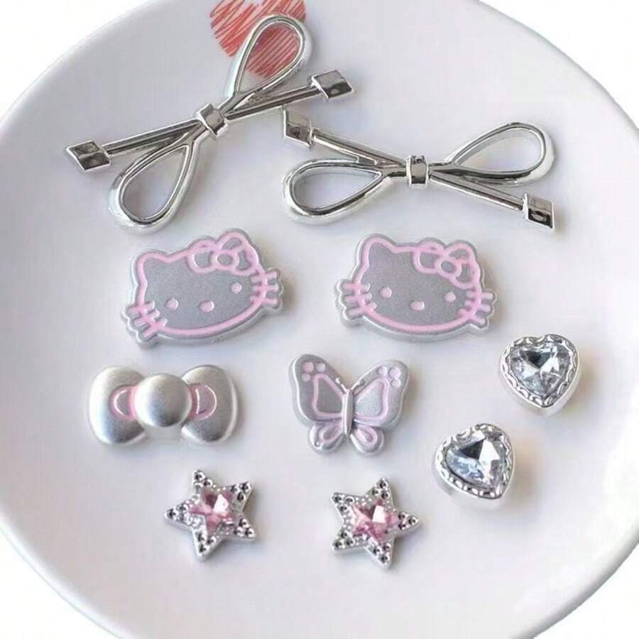 Sanrio 5 sztuk srebrnych motyli i wzorów kotów, odpinane, dekoracyjne akcesorium do chodaków/drewnianych chodaków