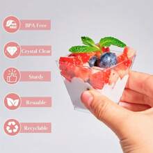 10/25/50/100/200 Piezas, 2 oz/60 ML Tazas de postre de plástico mini con cucharas, tazones pequeños cuadrados brillantes transparentes para pudin de plátano, para servir y probar aperitivos en fiestas de cumpleaños y bodas, dorado y transparente